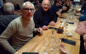 Diner du 17 janv. 2020 à l'Apogée :
Didier, le trésorier et Jean-Claude son adjoint qui a organisé parfaitement la soirée.